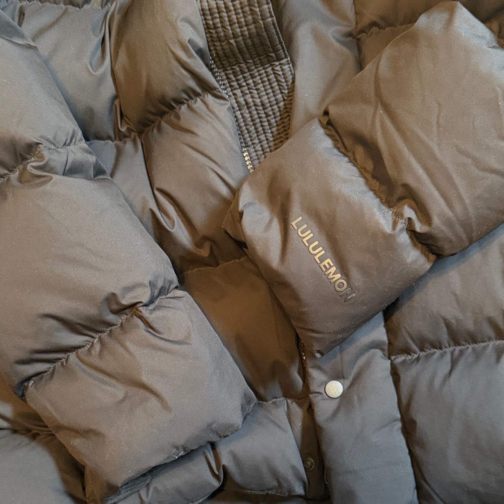 Lululemon Athletica black Puffer Jacket - Picture 3 of 3